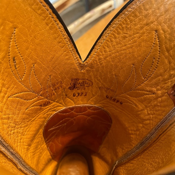 Justin Boots Western Cowboy Boots - 7.5B - Picture 6 of 7